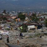 Tsunami Tanah Lumpur