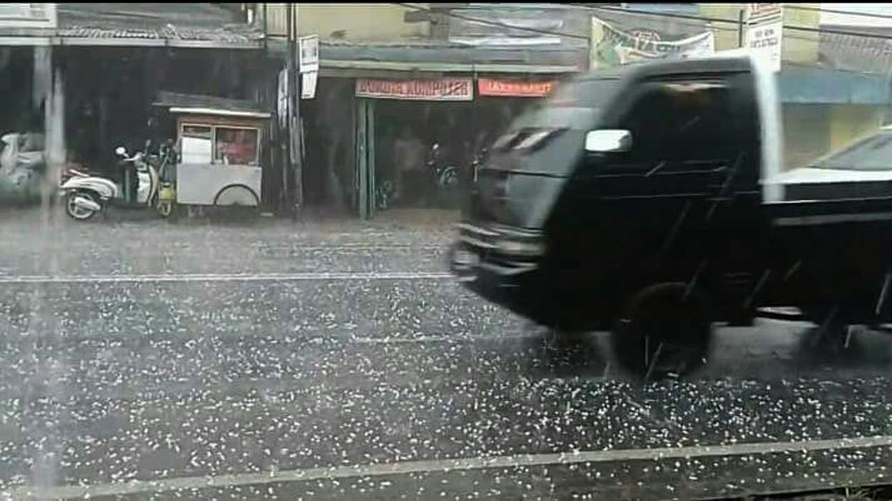 Hujan Es: Fenomena Alam Penuh Keajaiban dan Bahaya