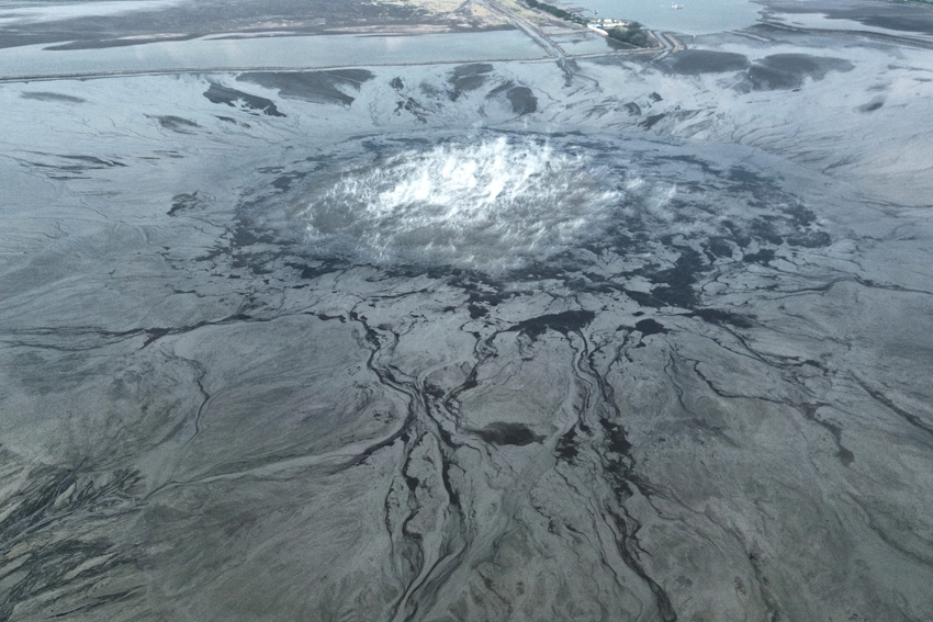 Gelombang Lumpur Panas: Menguak Kekuatan Dahsyat Lahar