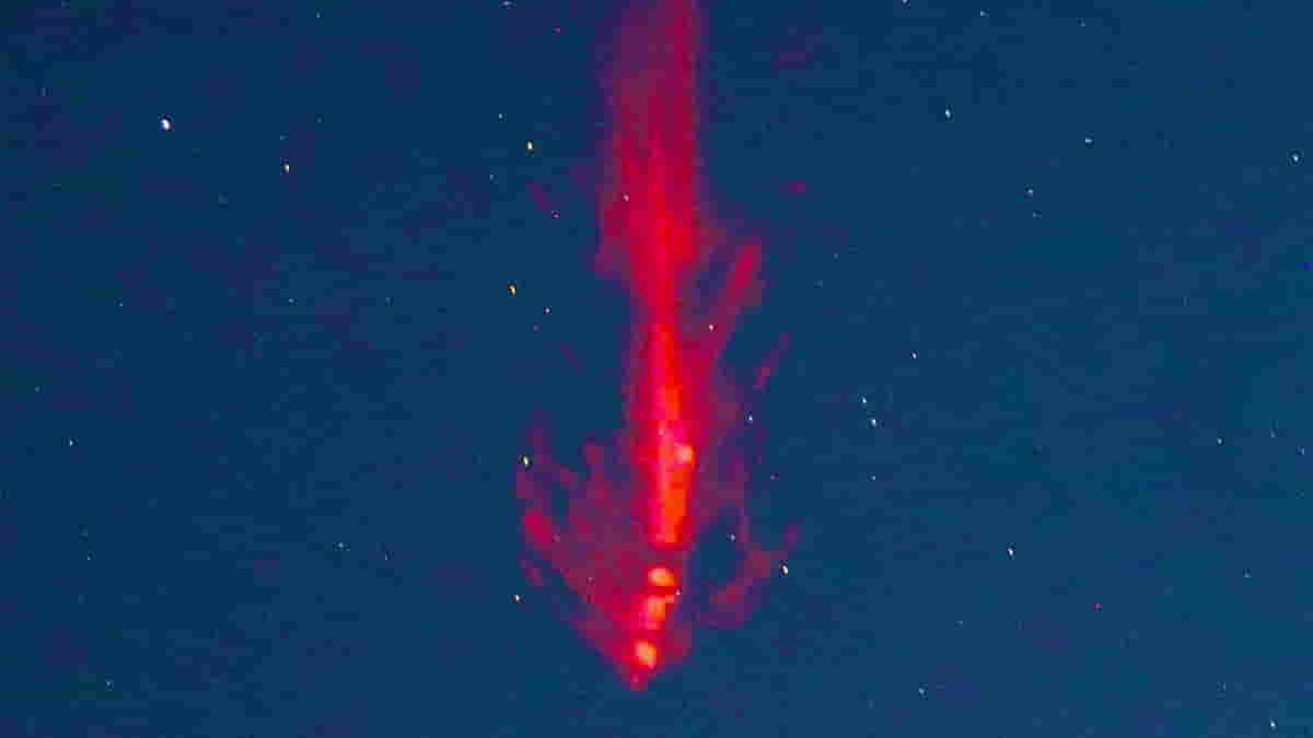 Red Sprite: Cahaya Kilatan Merah yang Memukau Dunia